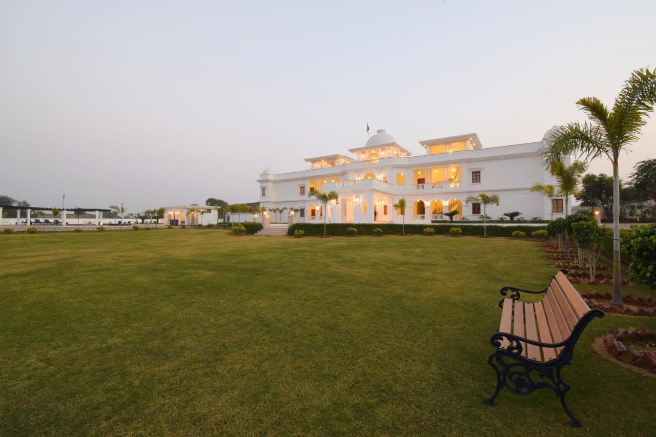 Umaid Farm Resort- A Legancy Vintage Stay In Dźajpur Zewnętrze zdjęcie
